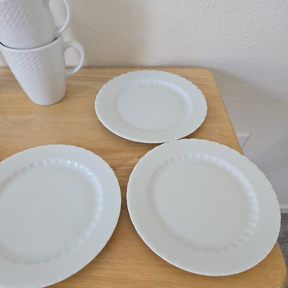 Williams Sonoma Pillivuyt Perle White Porcelain 4 Cups & 4 Saucers Small Plates - Picture 11 of 16